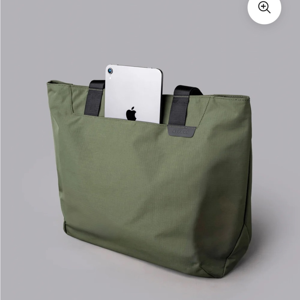 NWT Alpaka Elements tote Green Tote -large A3 - Picture 5 of 11